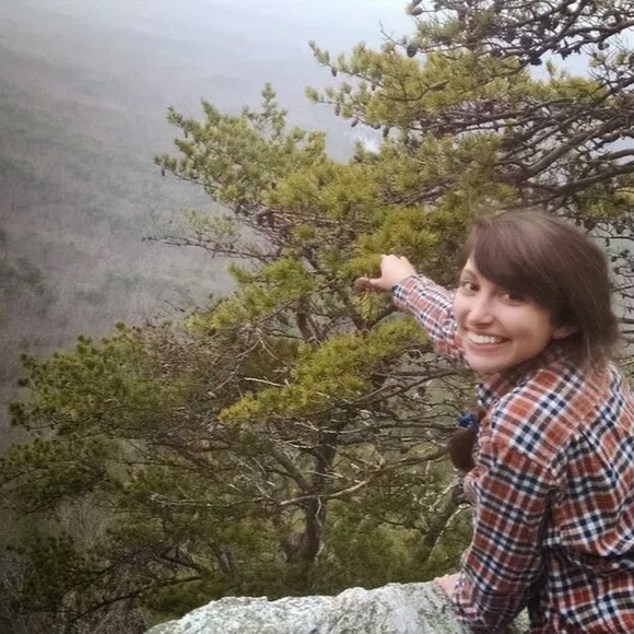 Meet your Posher, Hayley - Picture 1 of 1